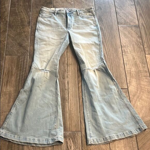 Nwt Wrangler Blue Flare Wide Leg Jeans (tall) - Picture 2 of 8